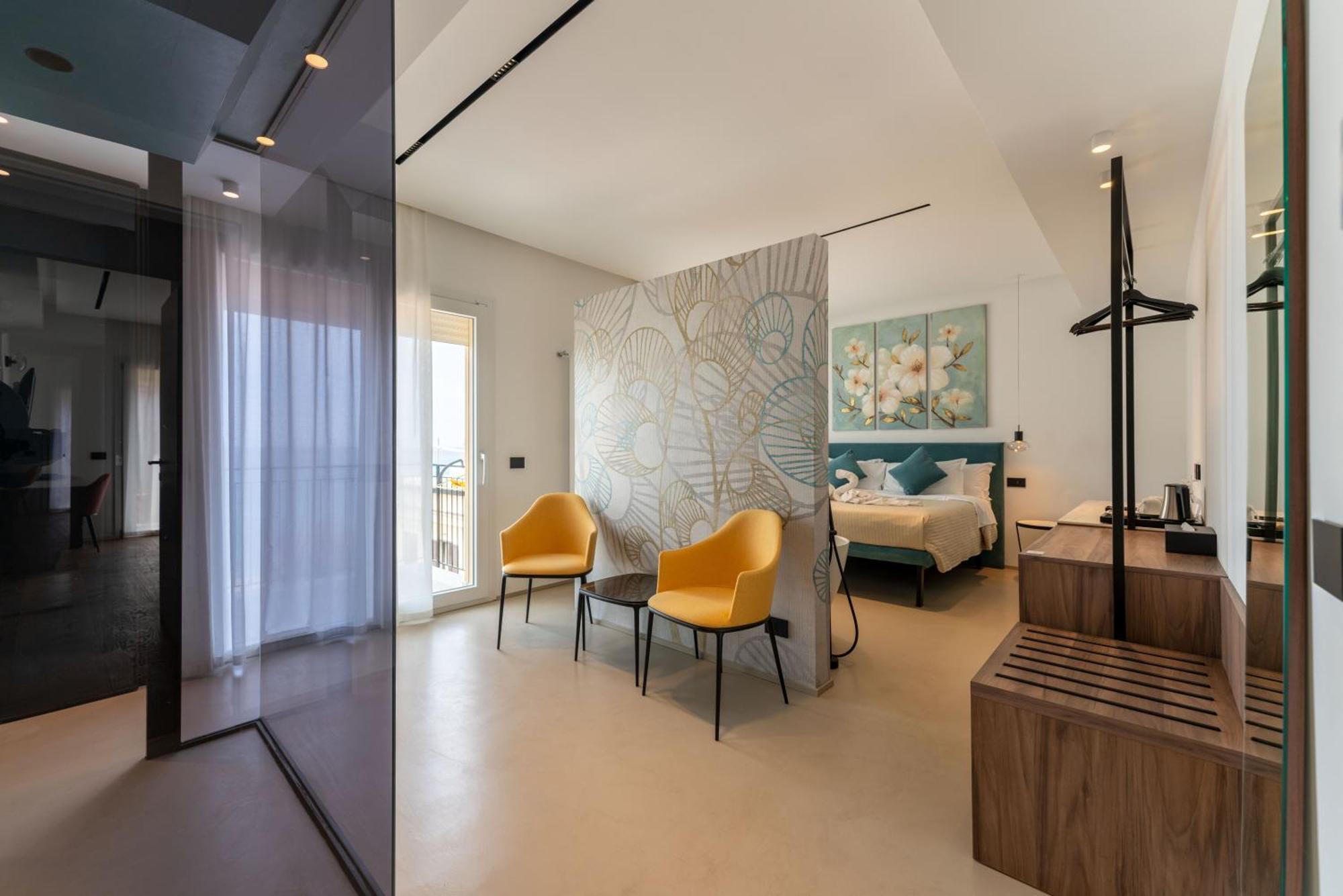 B&B Le Suites Di Costanza Чефалу Экстерьер фото